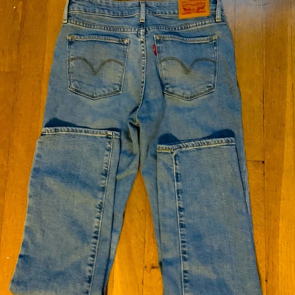 ✨Brand new Levi’s straight jeans✨ - Picture 3 of 6